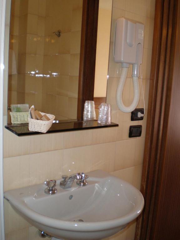 Hotel Giulia Marina di Massa Room photo